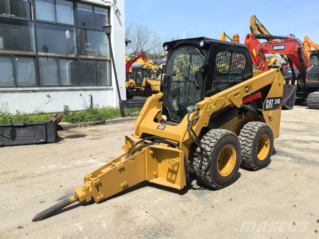 CAT 246 D Φορτωτάκια