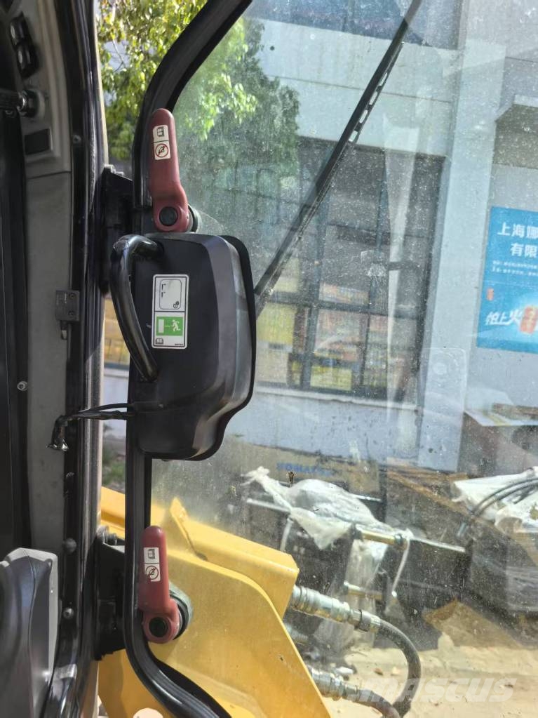 CAT 246 D Φορτωτάκια