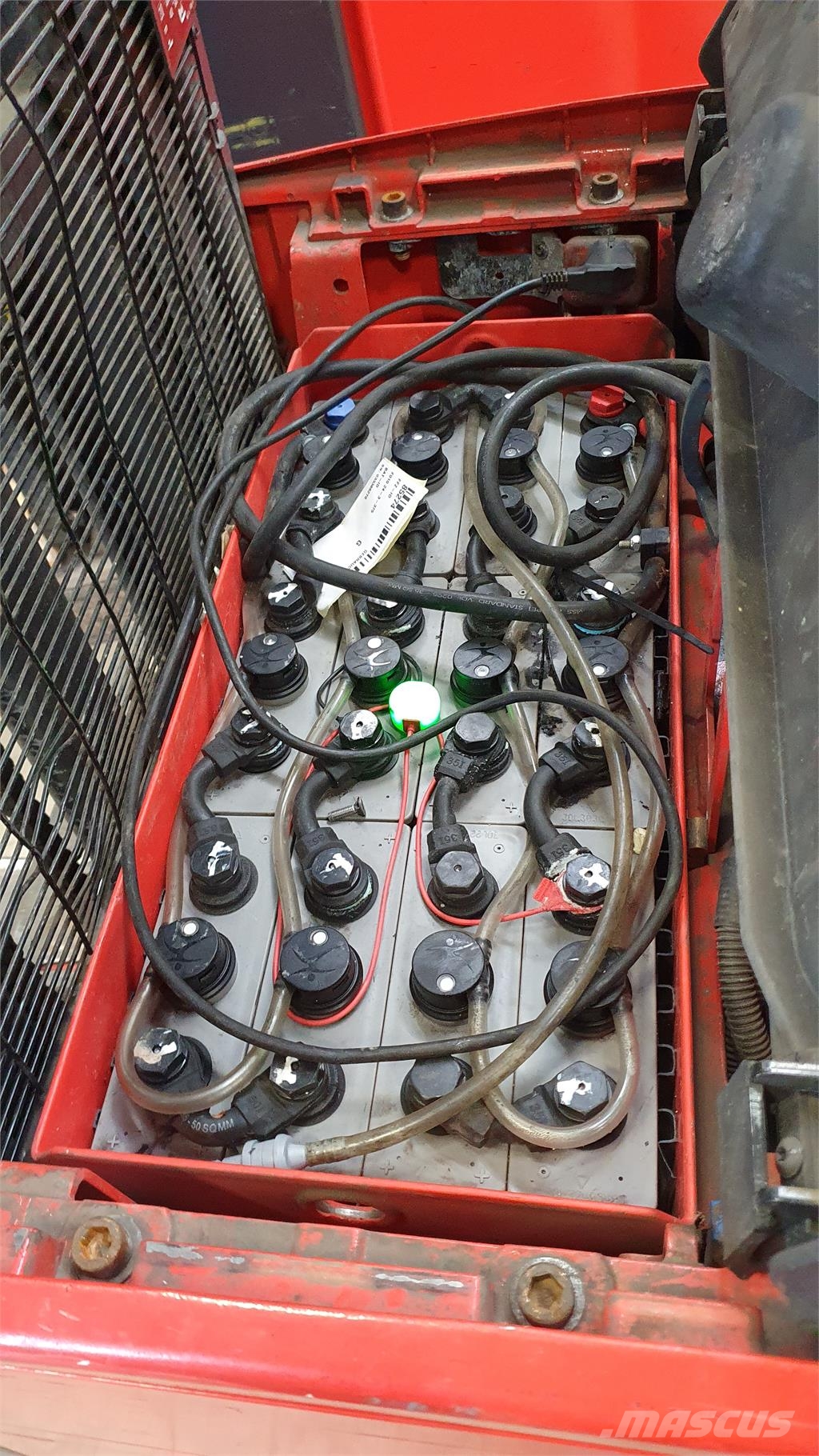 Linde L14APi شاحنات مناولة ذاتية الدفع