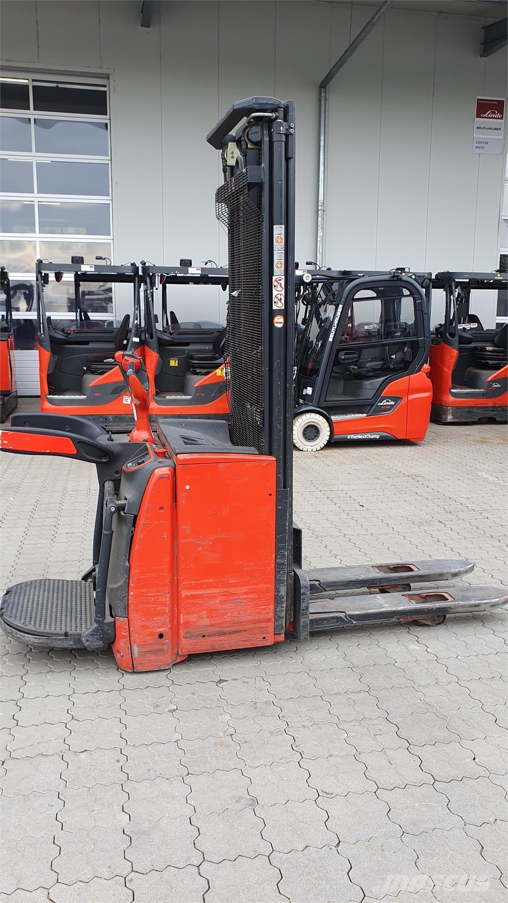 Linde L14APi Samopogonski ročni viličarji