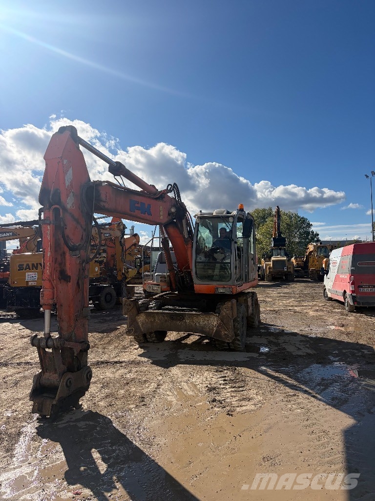 Fiat-Kobelco E 175 W Bageri na kotačima