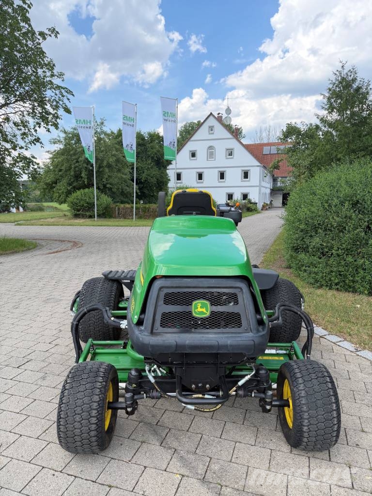 John Deere 7700 A PrecisionCut ماكينات جز العشب