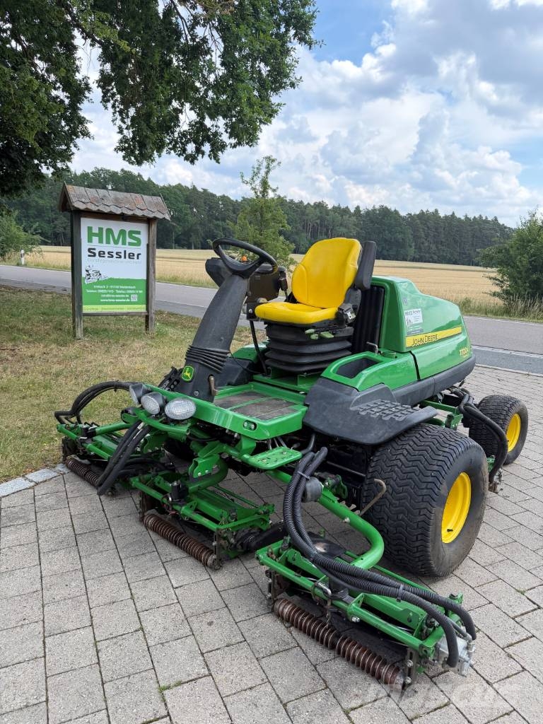 John Deere 7700 A PrecisionCut ماكينات جز العشب