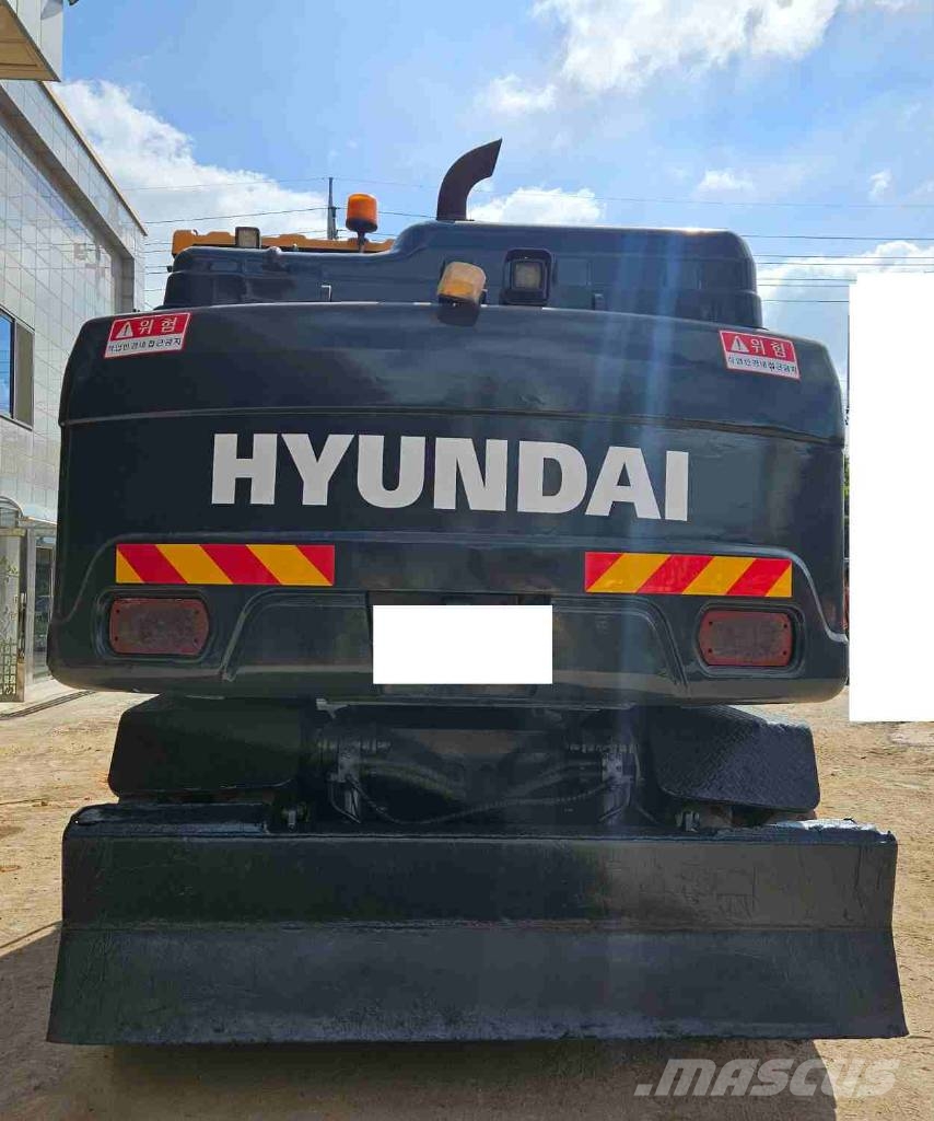 Hyundai HW 145 轮式挖掘机