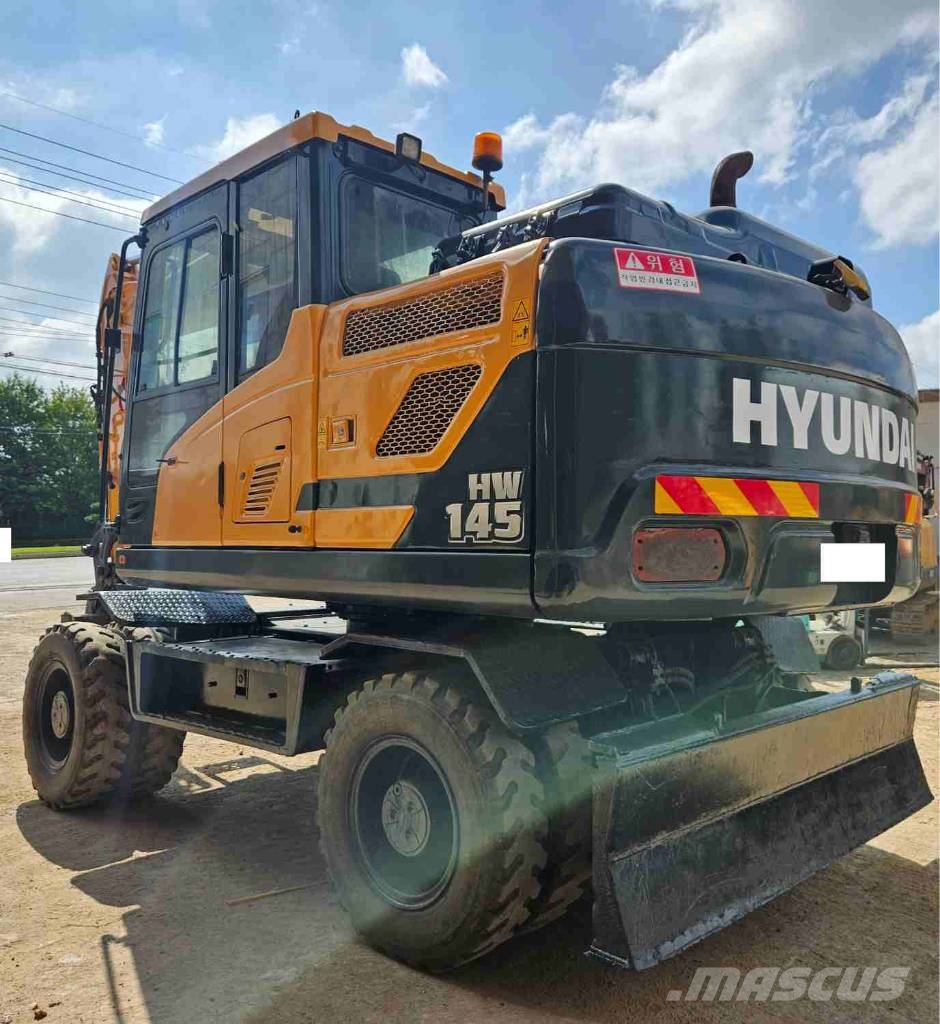 Hyundai HW 145 轮式挖掘机