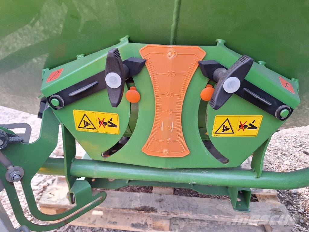Amazone ZA-X 1402 Împrastierea mineralelor