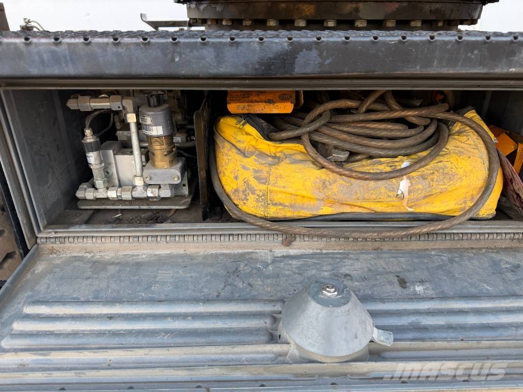 Liebherr A 900 C ZW inkl. Bahnzulassung bis 04/2028 Mobilbagger