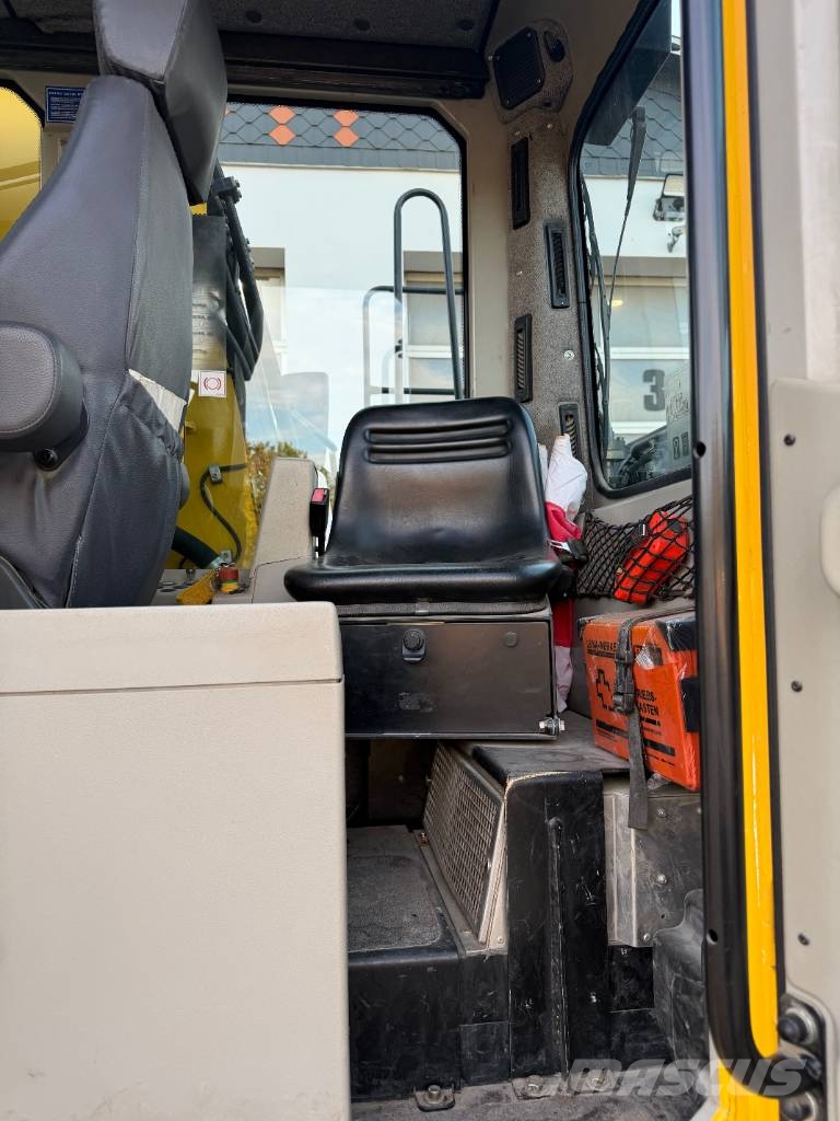 Liebherr A 900 C ZW inkl. Bahnzulassung bis 04/2028 Mobilbagger
