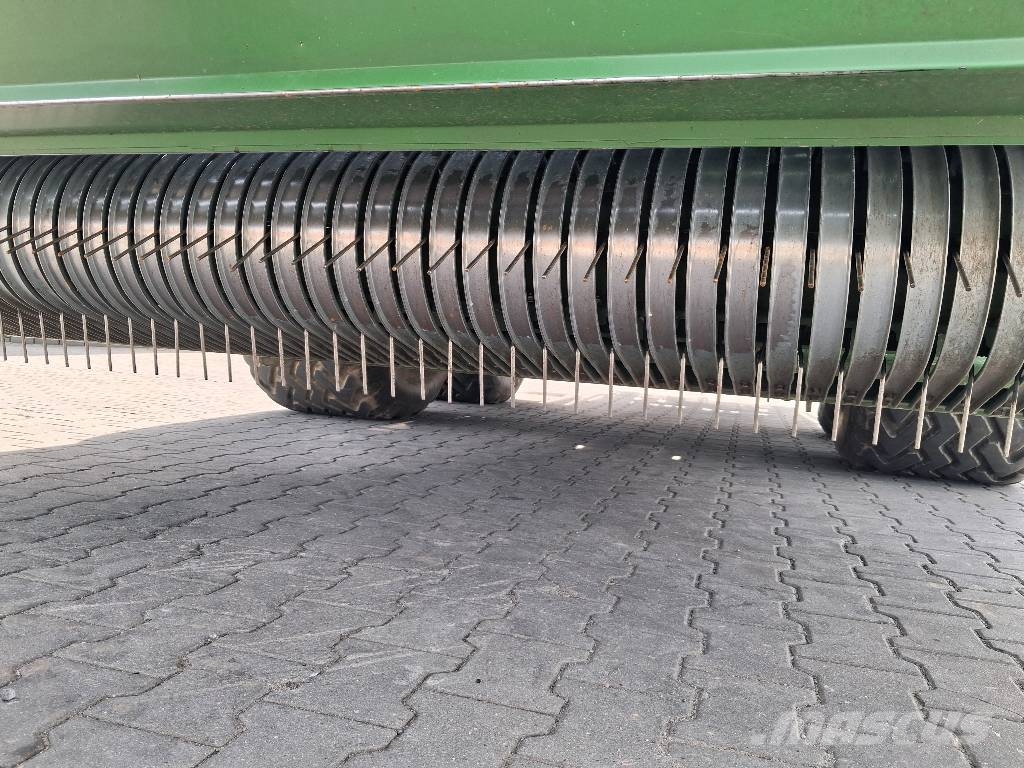 Krone BIG PACK 1290 HDP II VC Presse quadre