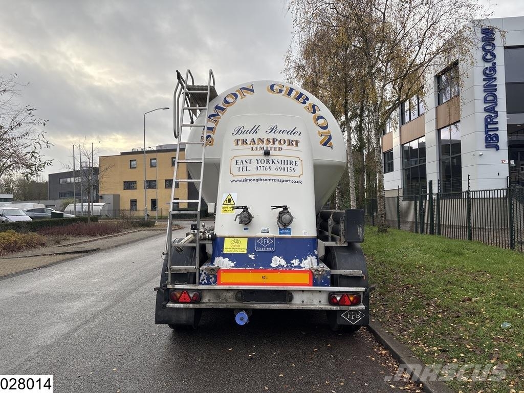 Feldbinder Silo 40.000 Liter Tanker semi-trailers