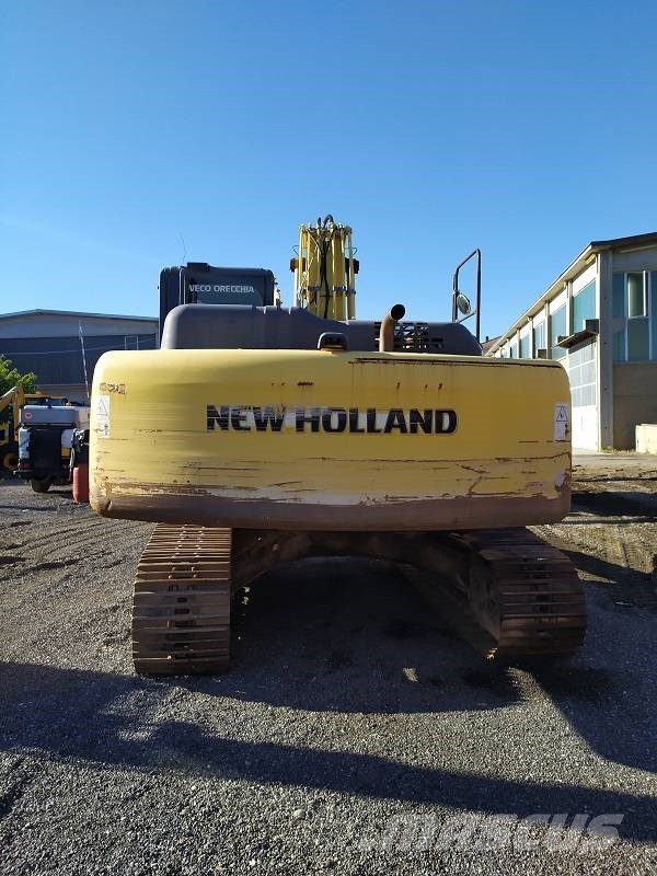 New Holland E 265 C حفارات زحافة