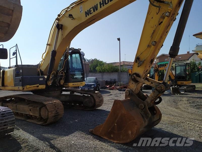 New Holland E 265 C حفارات زحافة