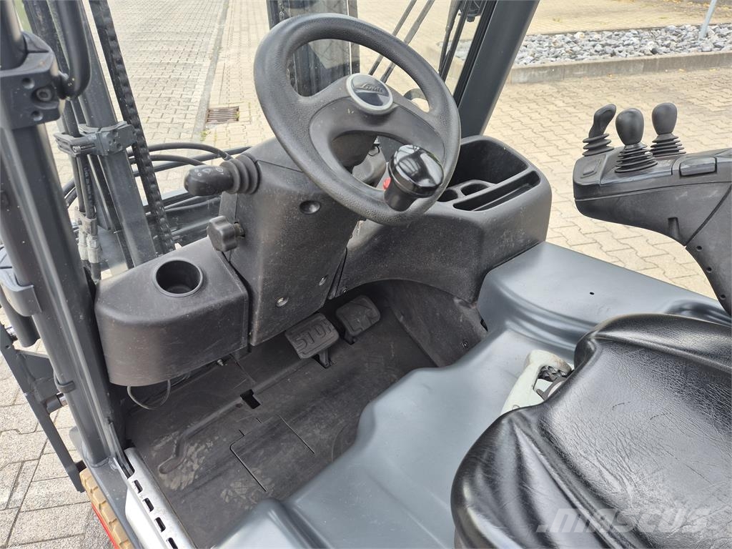 Linde E16C 电动叉车