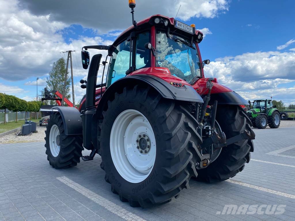 Valtra T 234 Versu Traktory