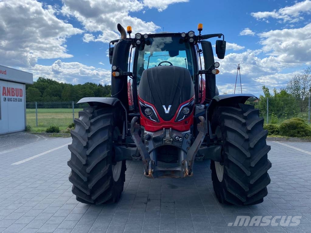 Valtra T 234 Versu Traktory