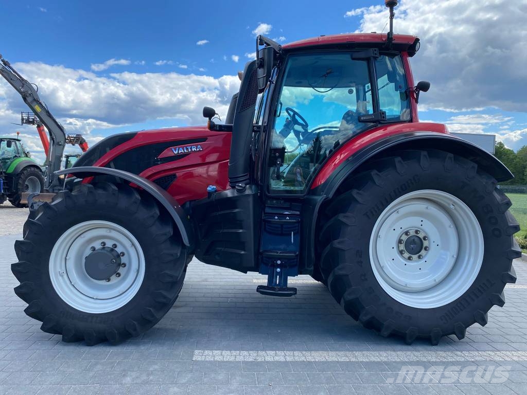 Valtra T 234 Versu Traktory
