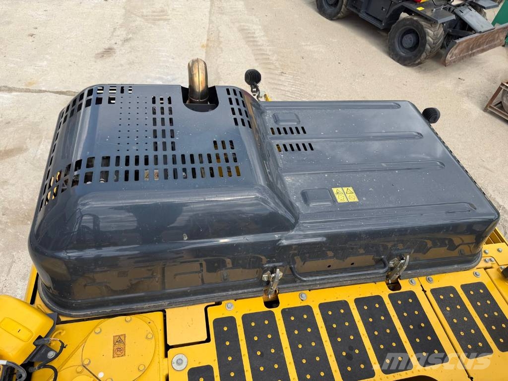 Komatsu PC210LC-11 Εκσκαφείς με ερπύστριες