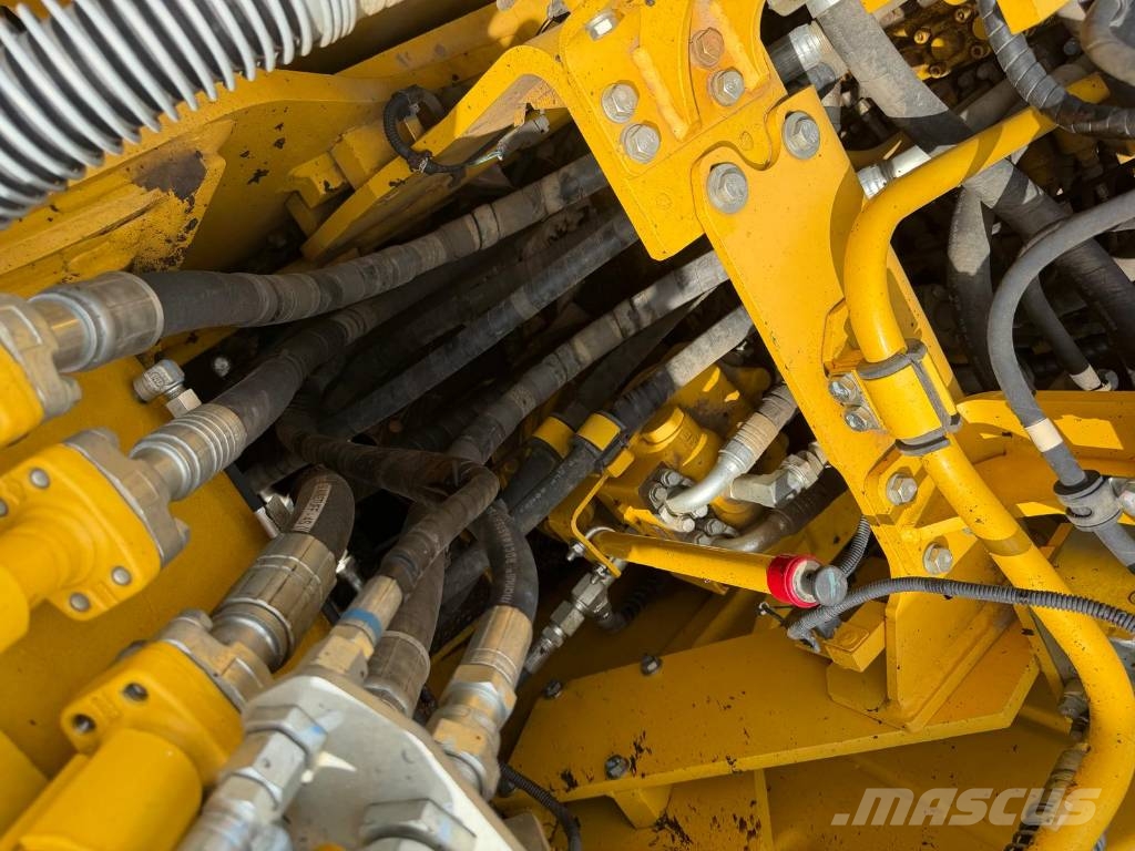 Komatsu PC210LC-11 Εκσκαφείς με ερπύστριες