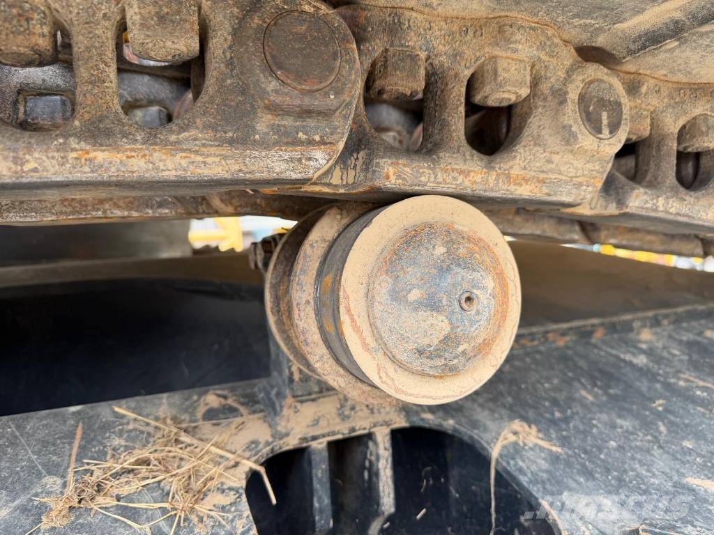 Komatsu PC210LC-11 Εκσκαφείς με ερπύστριες