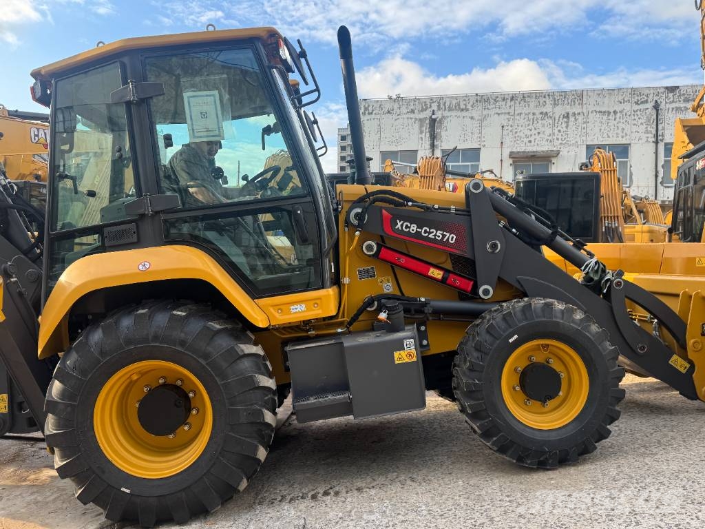 XCMG Backhoe loader Voorladers en gravers