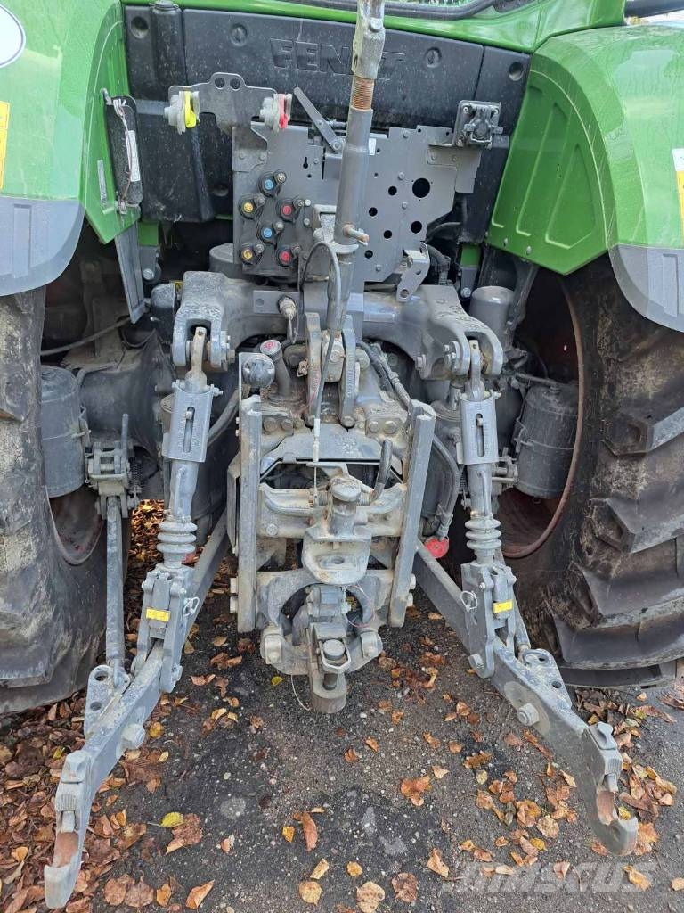 Fendt 714 Vario Traktorji