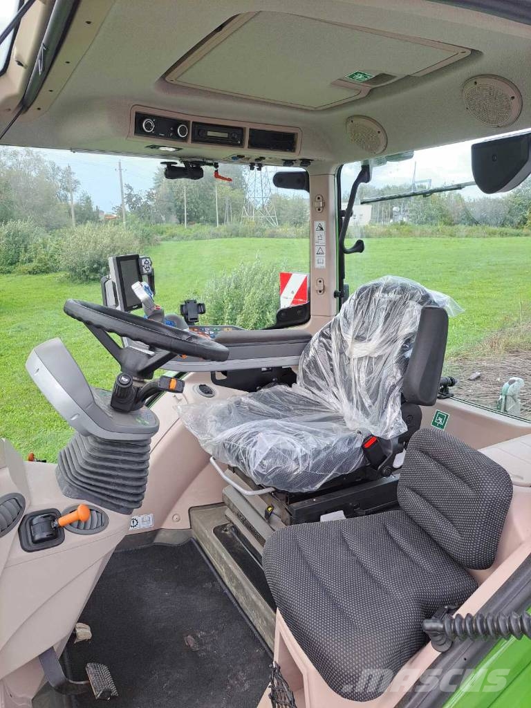 Fendt 714 Vario Traktorji