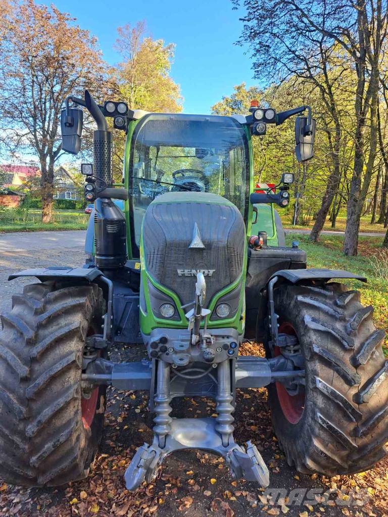 Fendt 714 Vario Traktorji