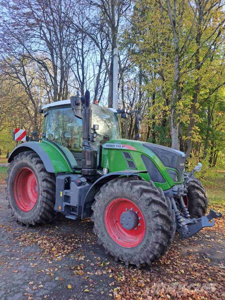 Fendt 714 Vario Traktorji