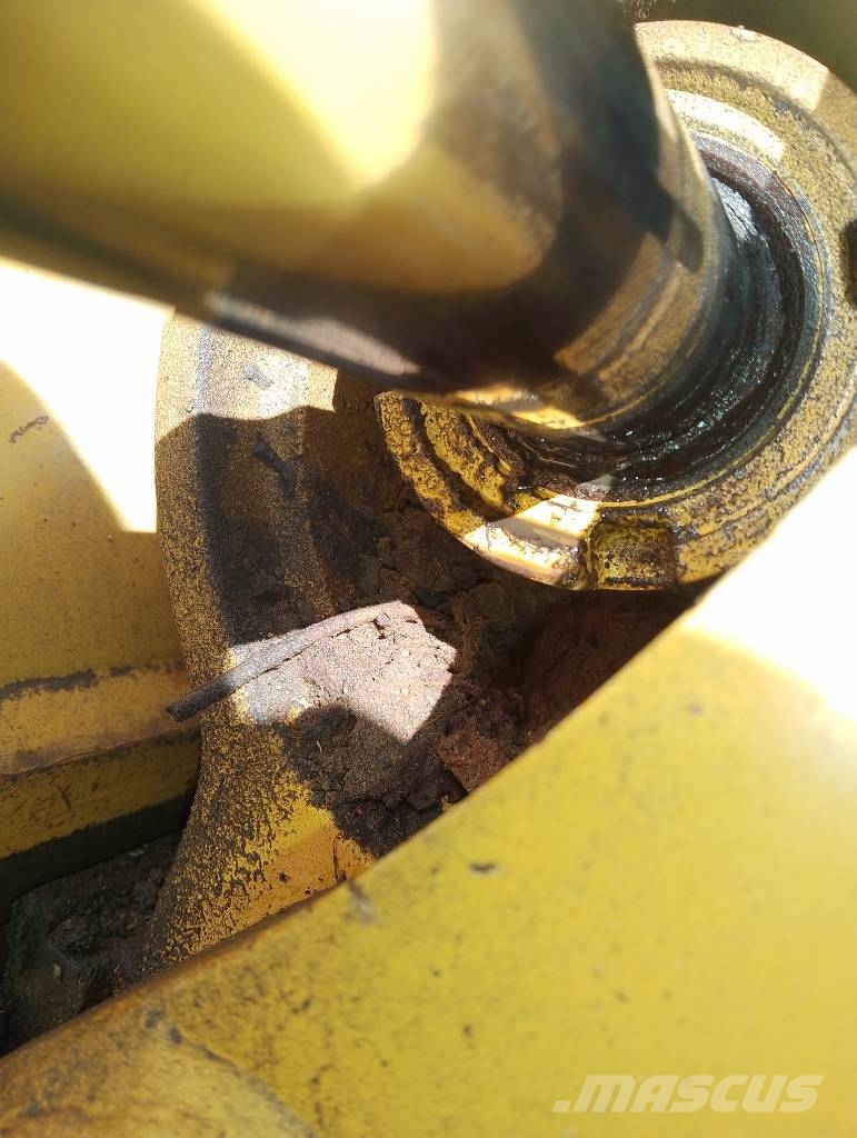 CAT 140 Grejdery