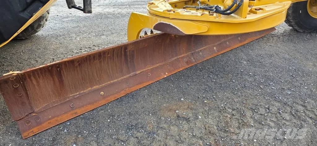 CAT 140 Grejdery