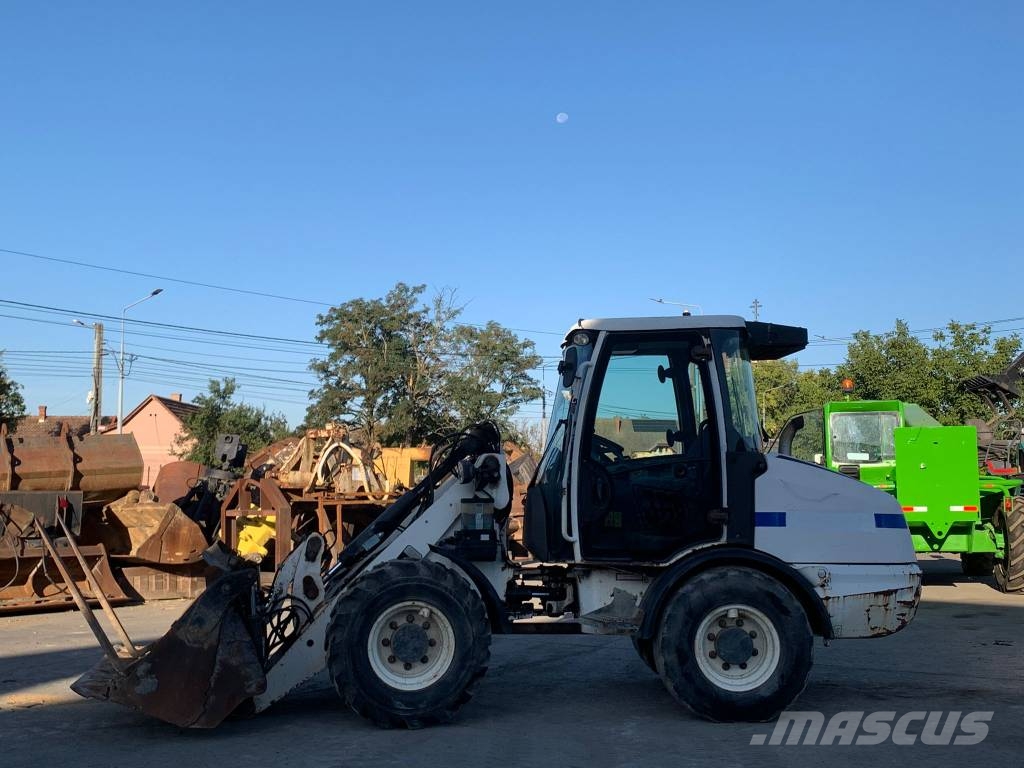 JCB 406 Pale gommate