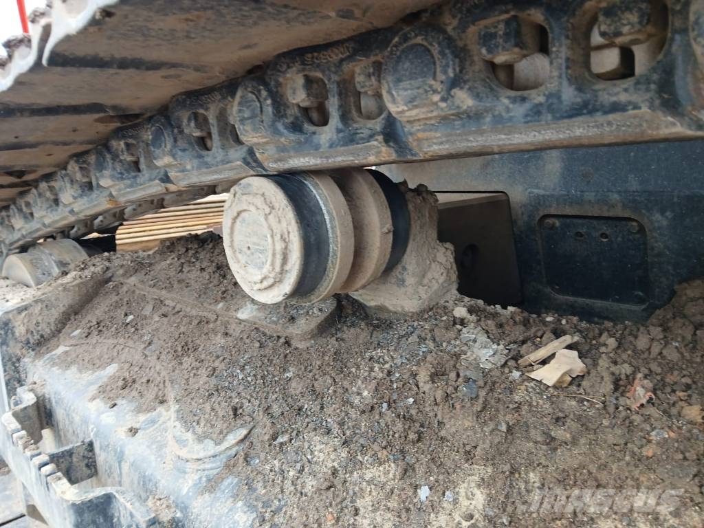 Hitachi KTEG KMC400-6BTV Екскаватори для знесення споруд