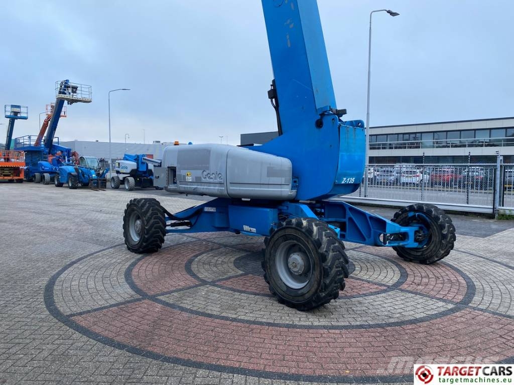 Genie Z-135/70 Articulated 4x4x4 Diesel Boom Lift 4315cm Kompaktsed poomtõstukid