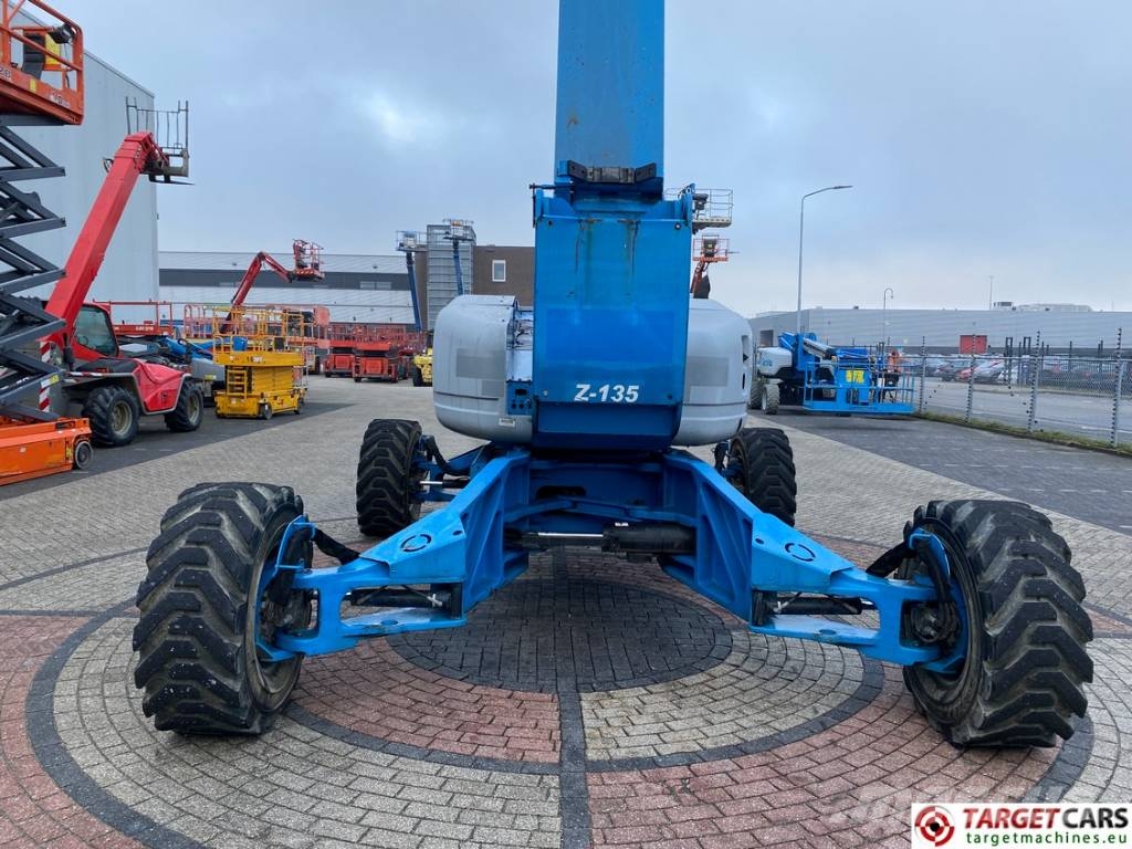 Genie Z-135/70 Articulated 4x4x4 Diesel Boom Lift 4315cm Kompaktsed poomtõstukid