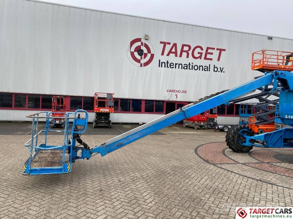 Genie Z-135/70 Articulated 4x4x4 Diesel Boom Lift 4315cm Kompaktsed poomtõstukid