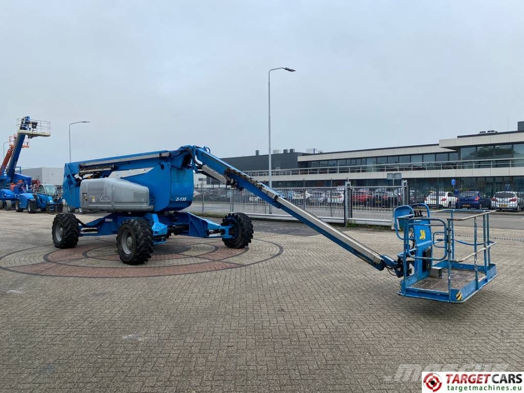 Genie Z-135/70 Articulated 4x4x4 Diesel Boom Lift 4315cm Kompaktsed poomtõstukid