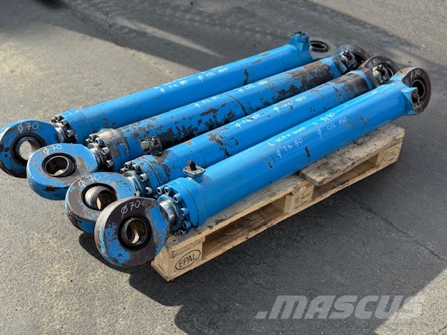 Fuchs MHL 330 USED HYDRAULIC CYLINDER Hidráulicos