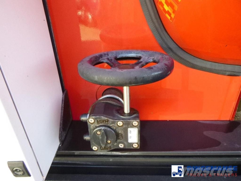 Cobo Bitumen tank inox 34 m3 / 1 comp Semirimorchi cisterna