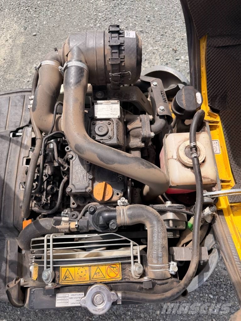 Wacker Neuson 803 Dual Power حفارات زحافة