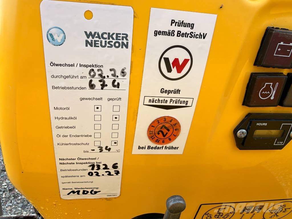 Wacker Neuson 803 Dual Power حفارات زحافة