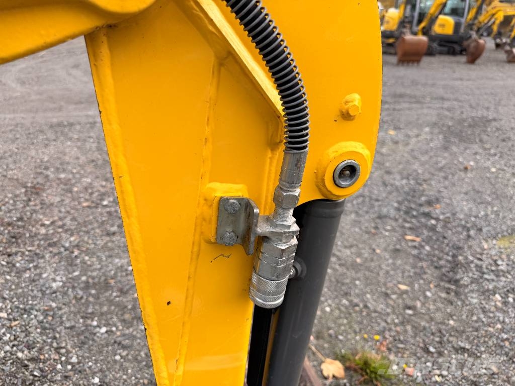 Wacker Neuson 803 Dual Power حفارات زحافة