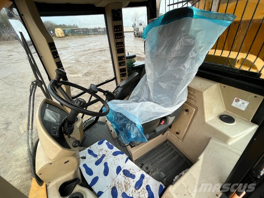 Hydrema 912 E S Σπαστό Dump Truck ADT