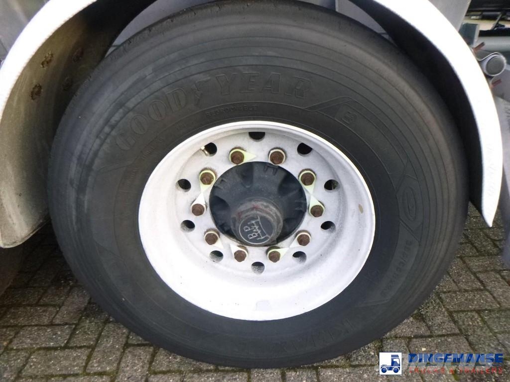 LAG Fuel tank alu 44.4 m3 / 6 comp + pump Semirremolques cisterna