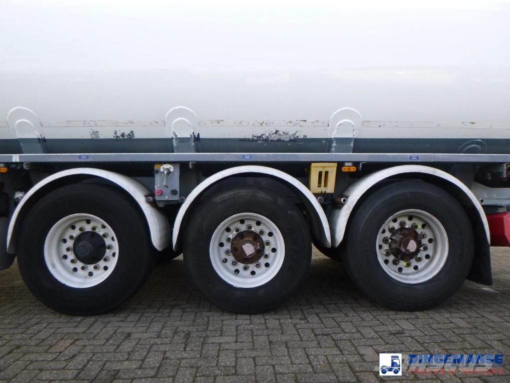 LAG Fuel tank alu 44.4 m3 / 6 comp + pump Semirremolques cisterna