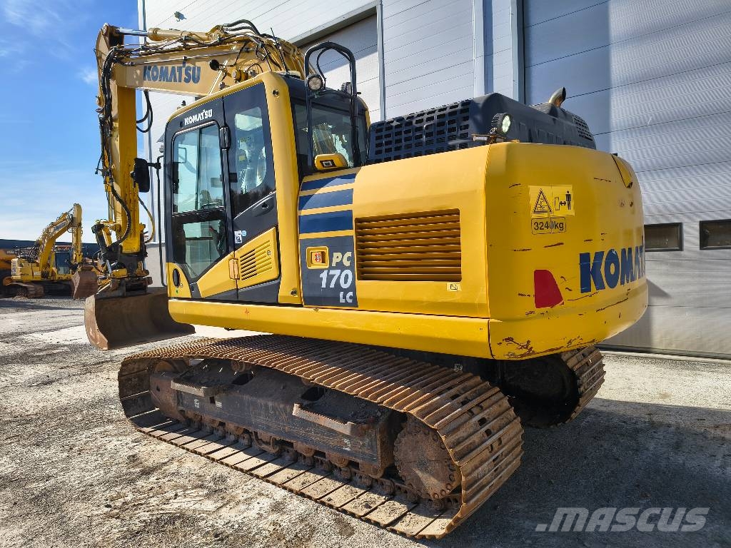 Komatsu PC 170 LC-11 حفارات زحافة