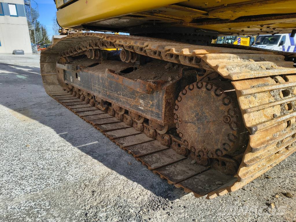 Komatsu PC 170 LC-11 حفارات زحافة