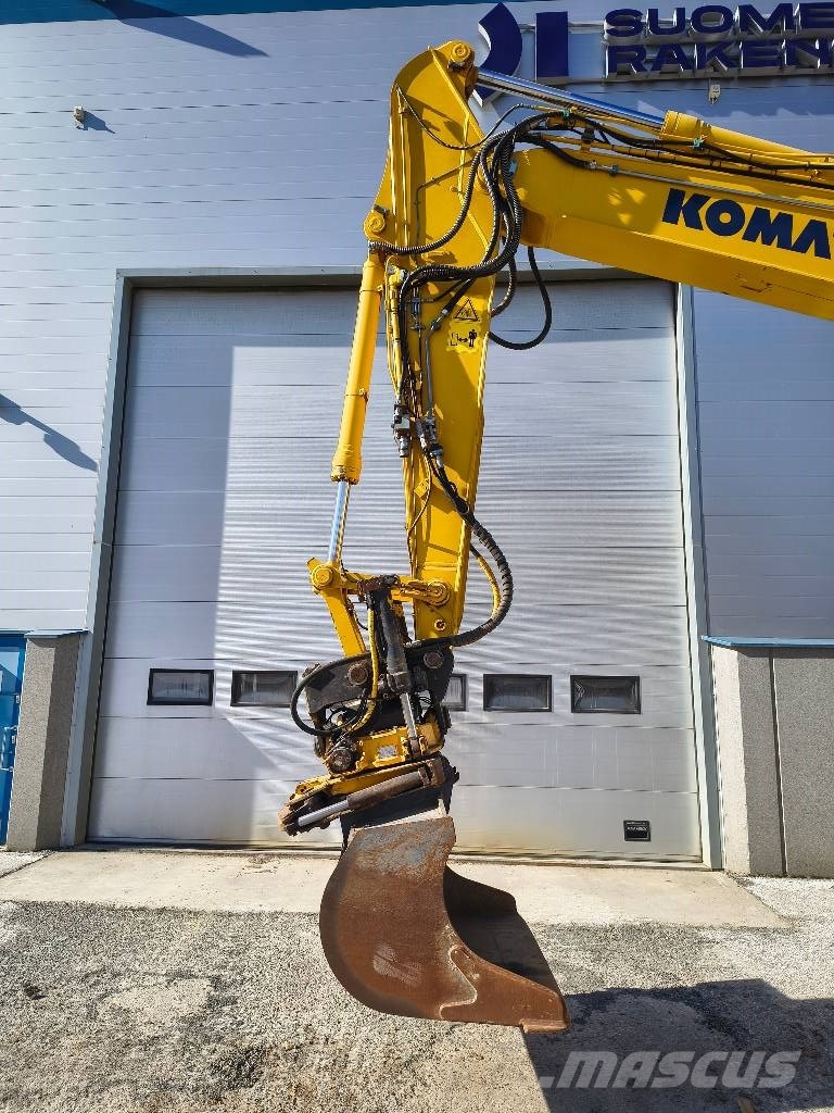 Komatsu PC 170 LC-11 حفارات زحافة