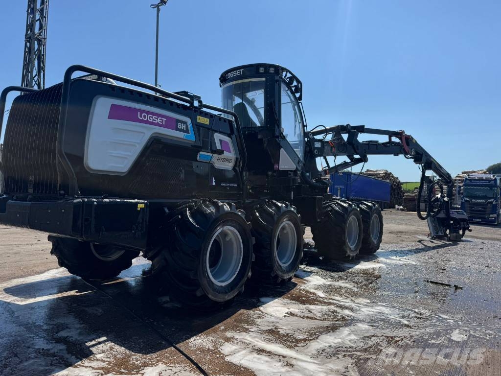 Logset 8H GTE Hybrid Harvester