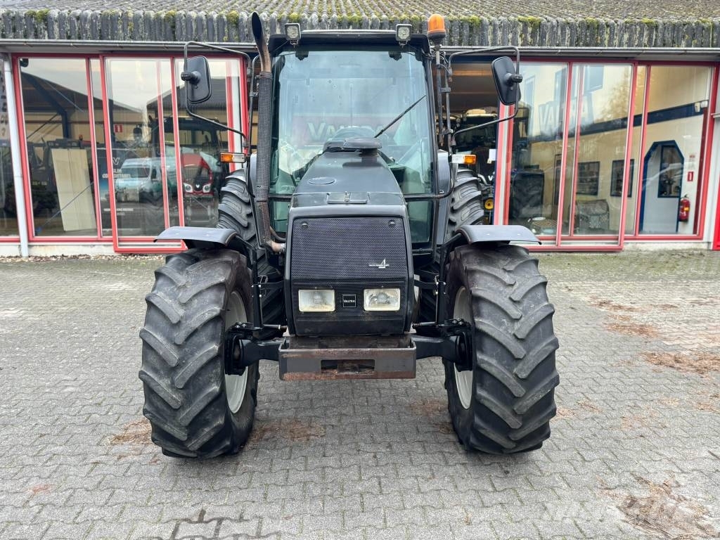 Valtra Valmet 6800 Traktori