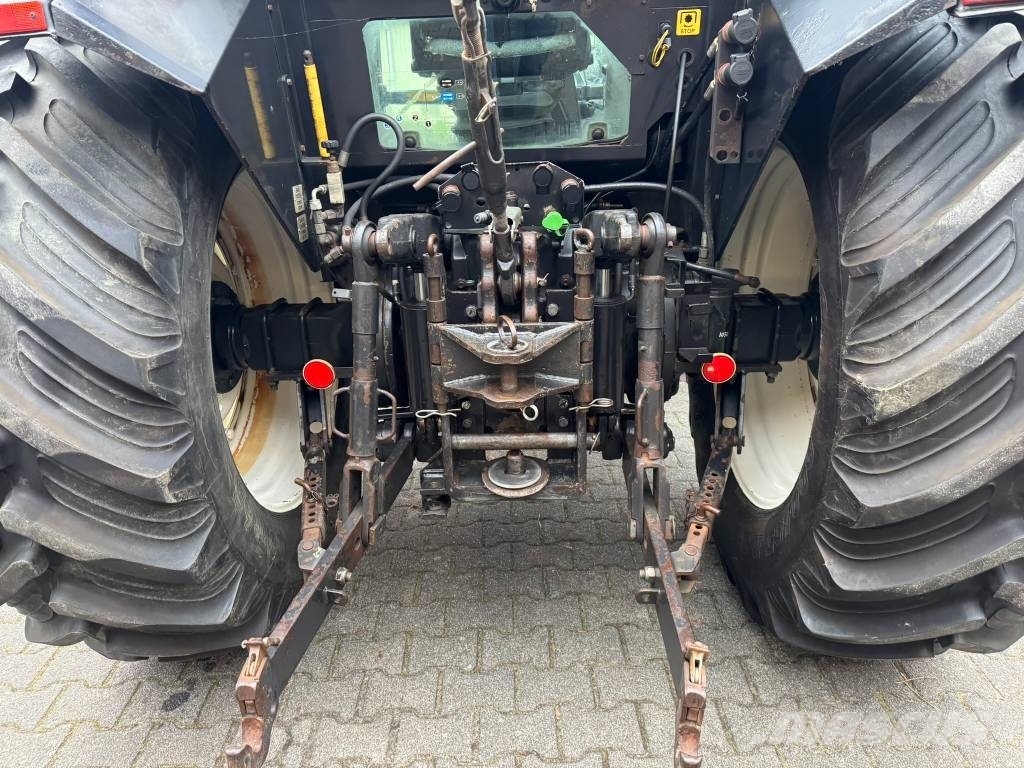 Valtra Valmet 6800 Traktori
